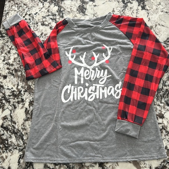 Buffalo Check Christmas Pajamas | Size M - Picture 3 of 4